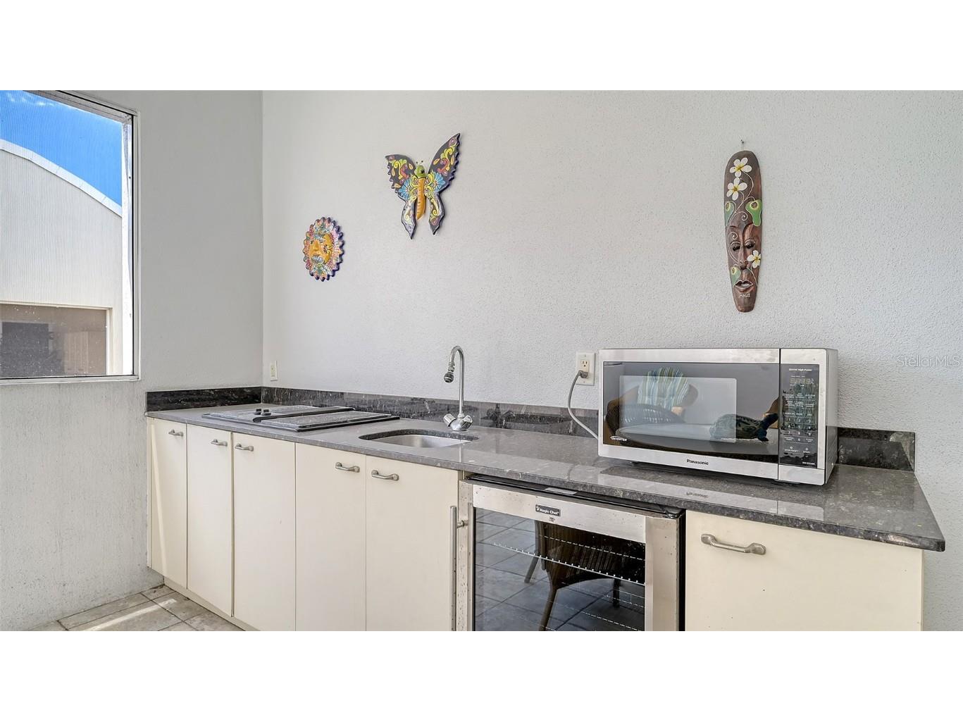 235 Cocoanut Avenue #108B Sarasota FL 34236 A4651671 image44