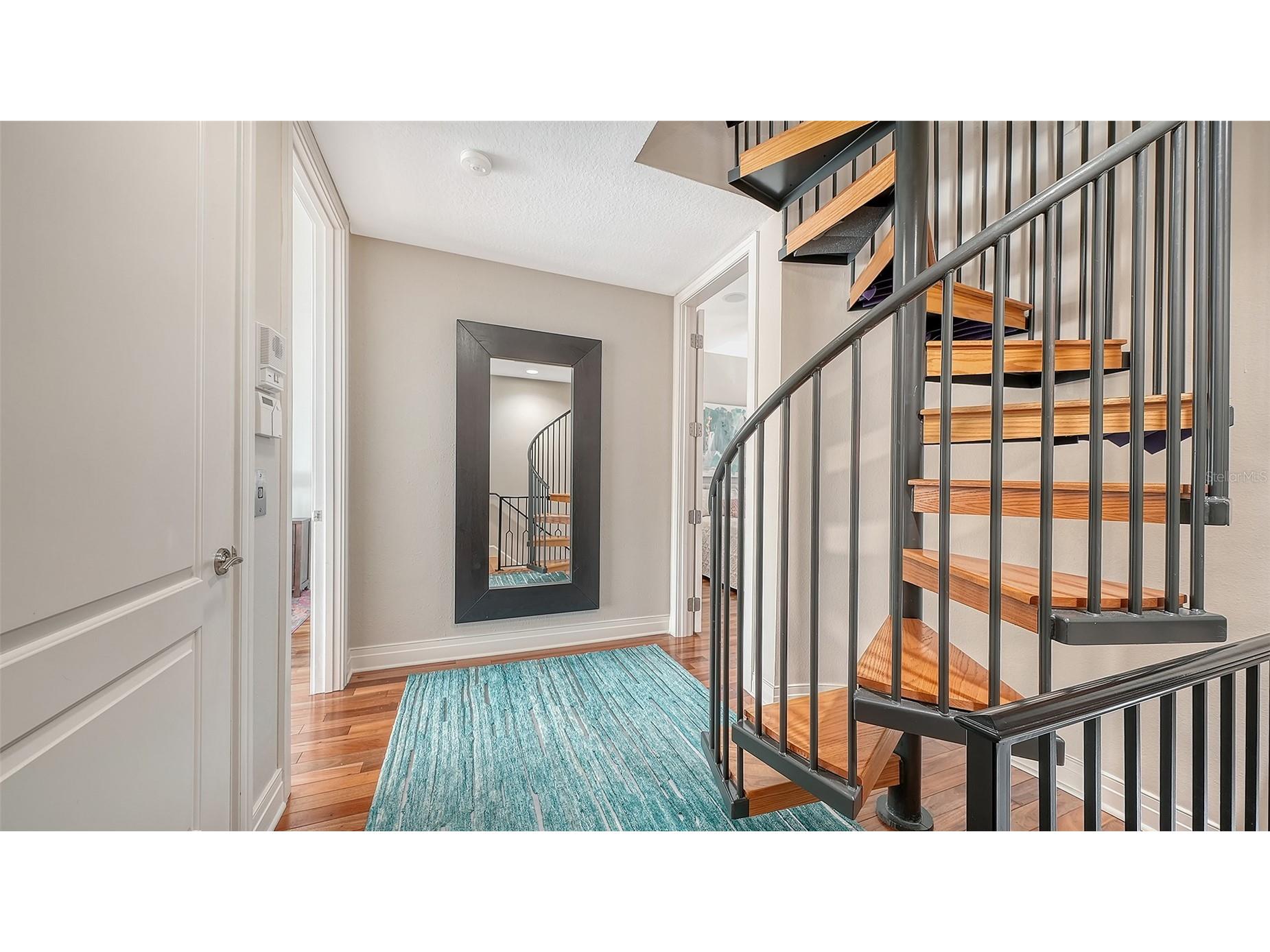 235 Cocoanut Avenue #113C Sarasota FL 34236 A4683037 image30