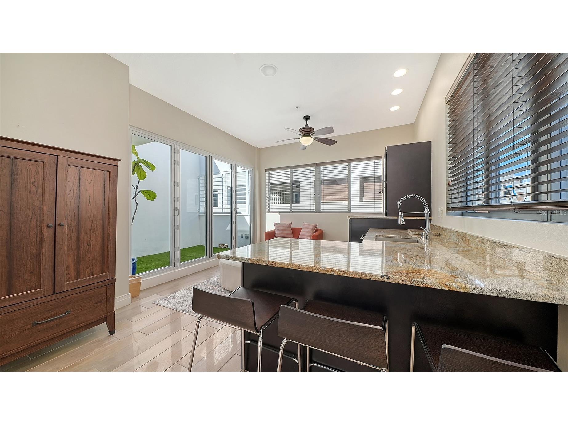 235 Cocoanut Avenue #113C Sarasota FL 34236 A4683037 image33