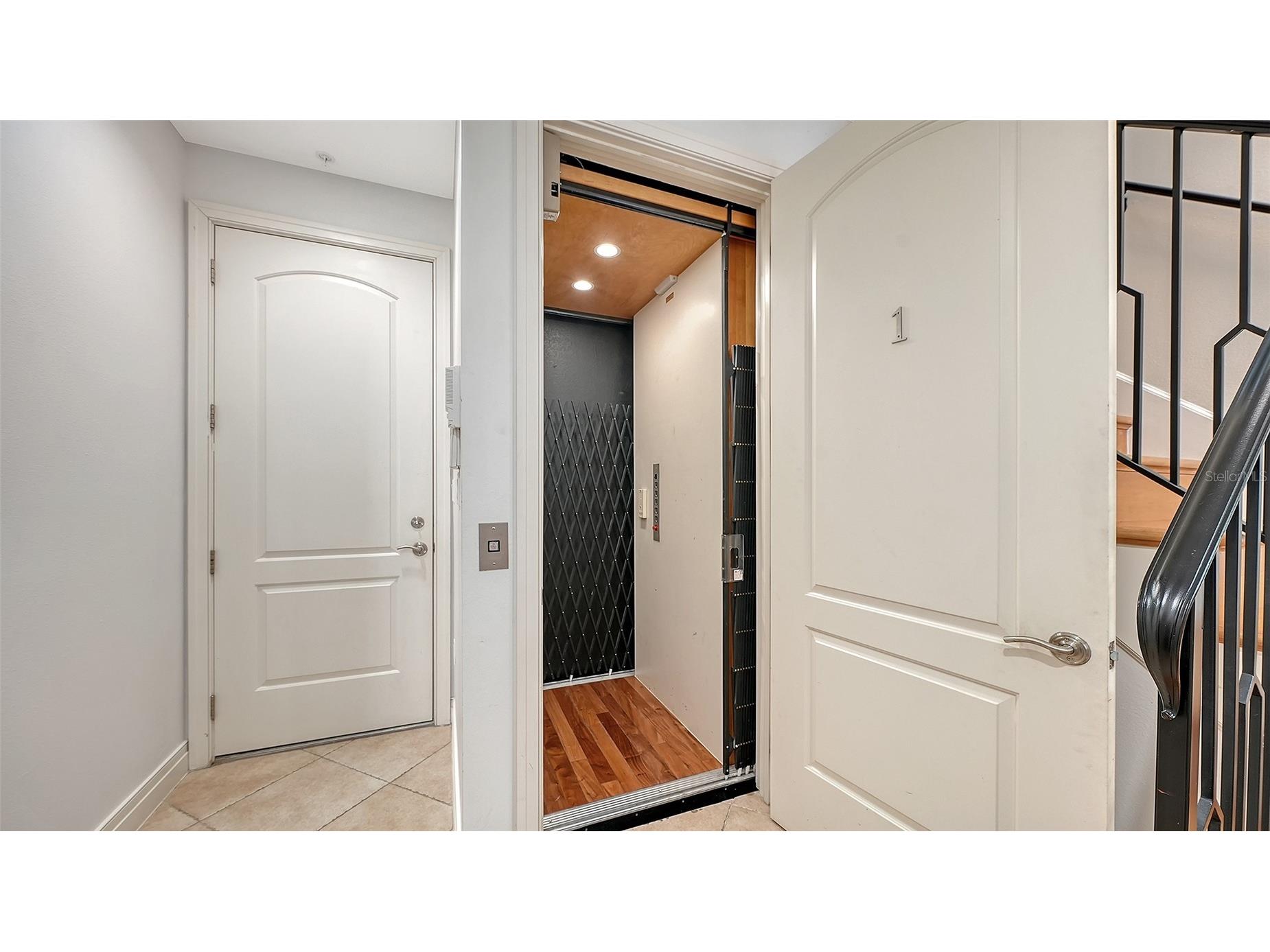 235 Cocoanut Avenue #113C Sarasota FL 34236 A4683037 image5