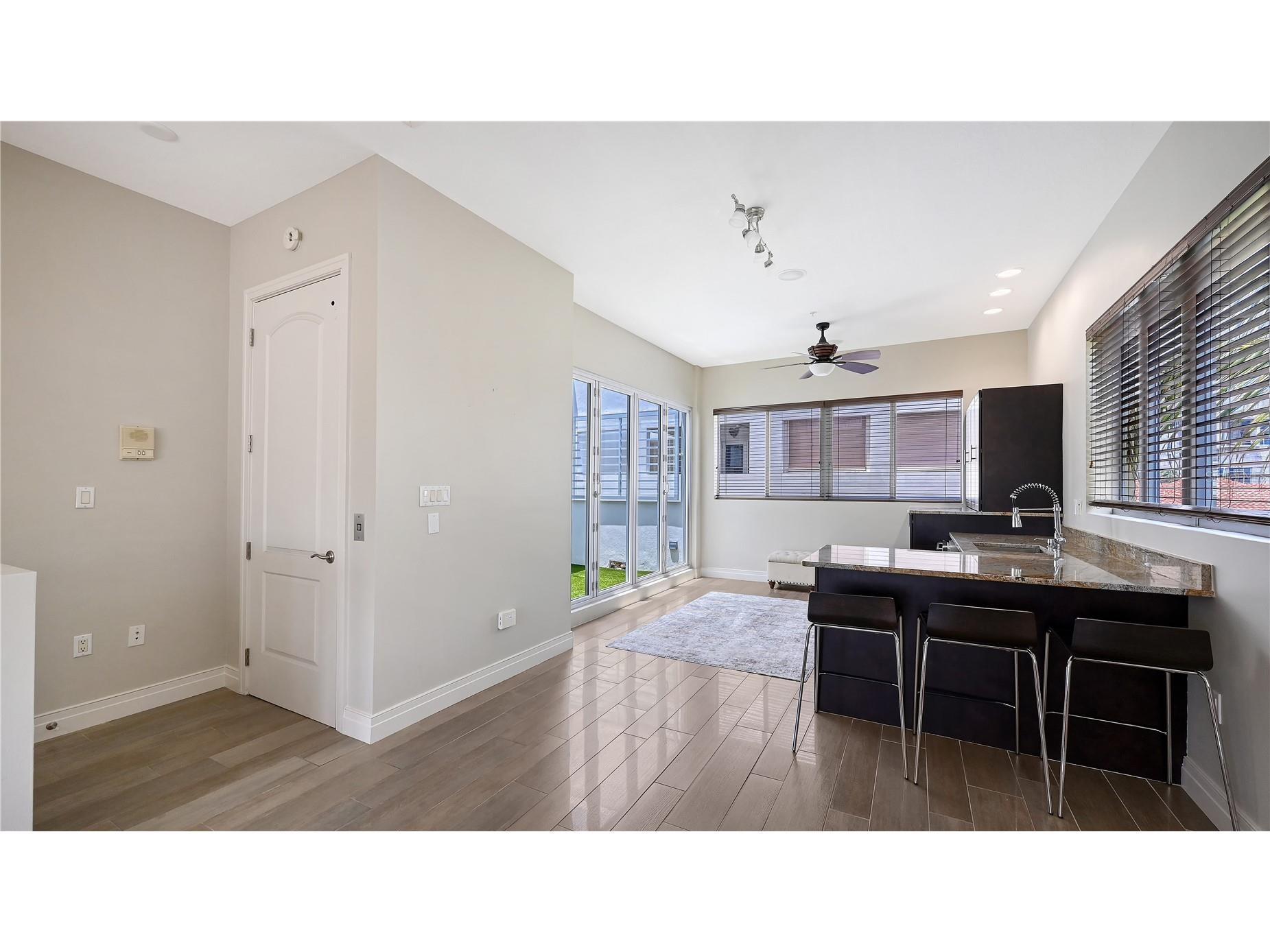 235 Cocoanut Avenue #113C Sarasota FL 34236 A4692996 image26
