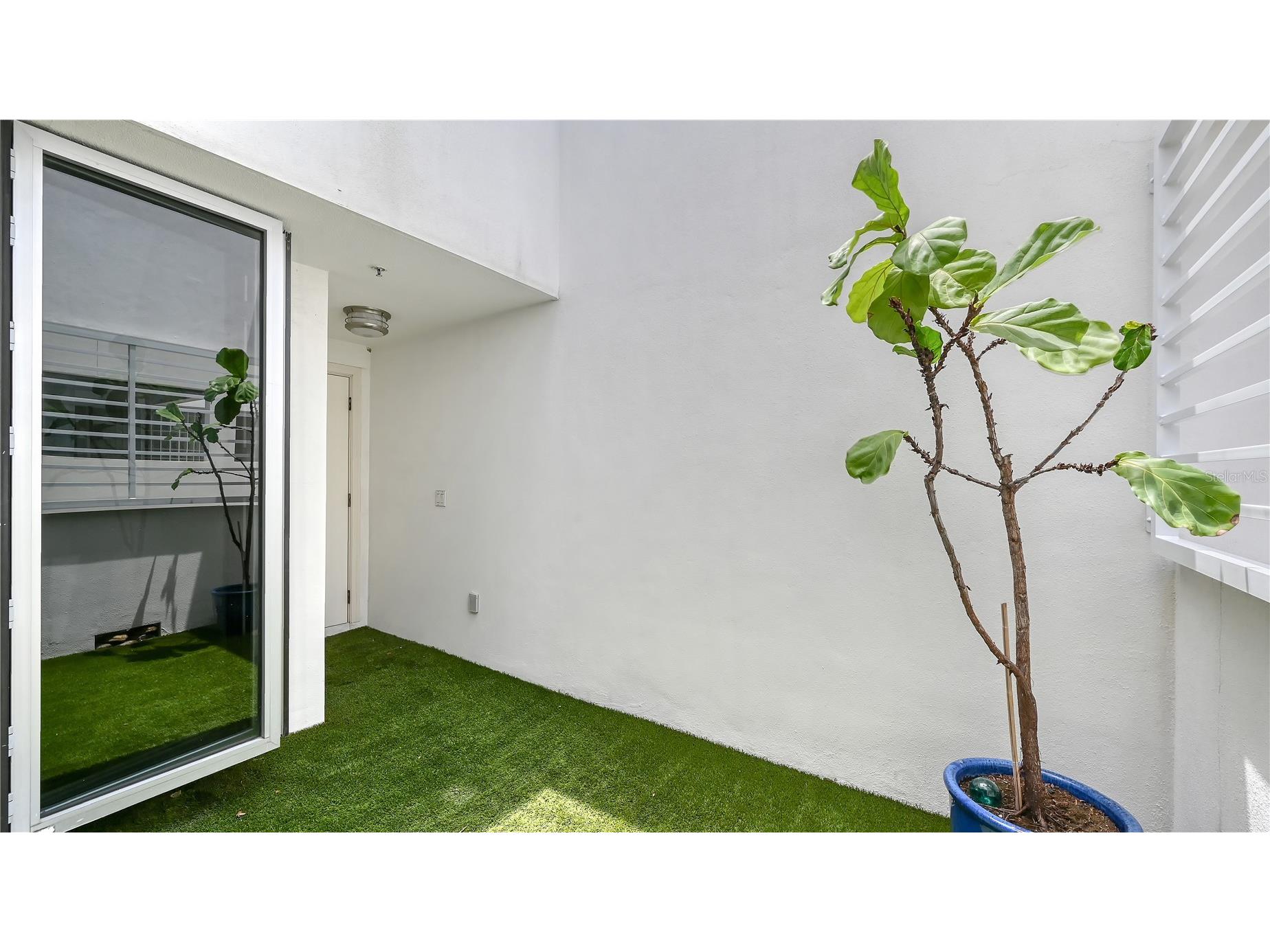 235 Cocoanut Avenue #113C Sarasota FL 34236 A4692996 image28