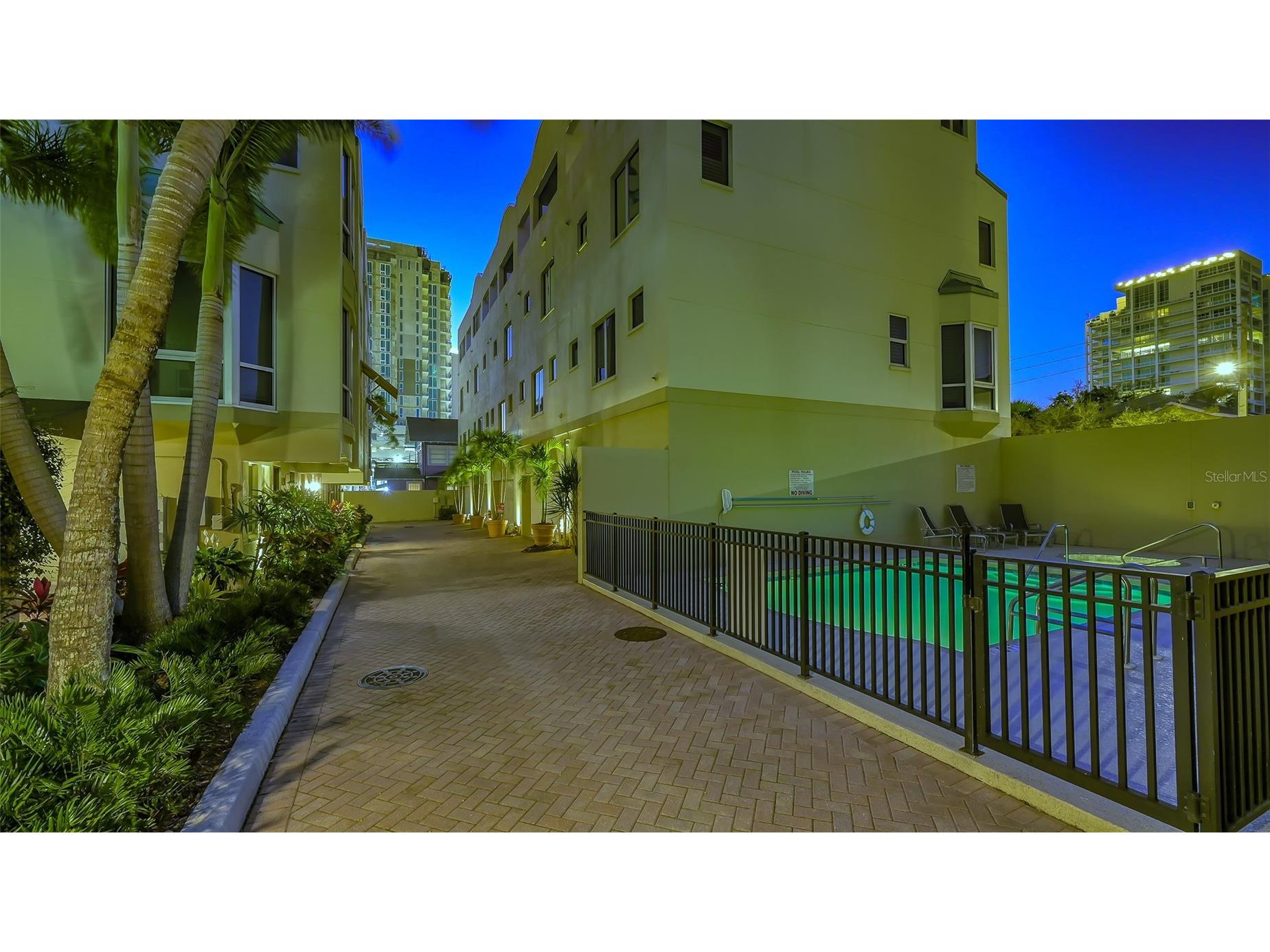 235 Cocoanut Avenue #113C Sarasota FL 34236 A4692996 image56