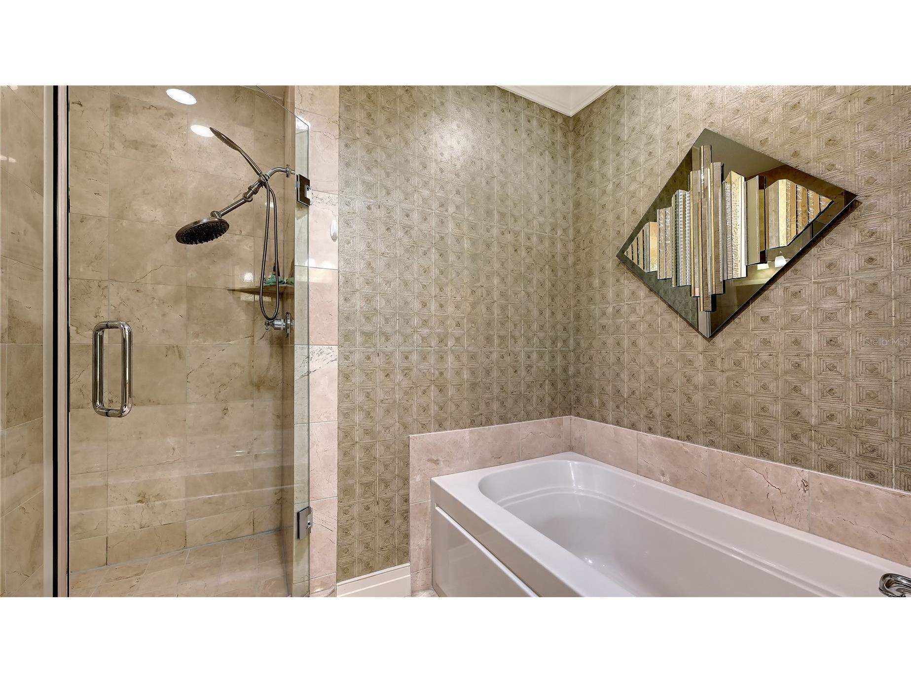 235 Cocoanut Avenue #117C Sarasota FL 34236 D6145929 image20