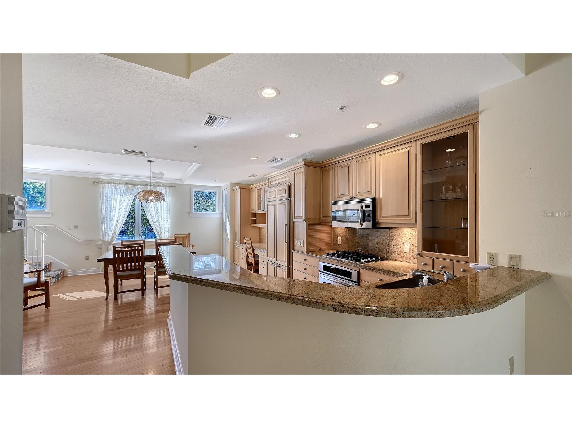 235 Cocoanut Avenue #117C Sarasota FL 34236 D6145929 image8