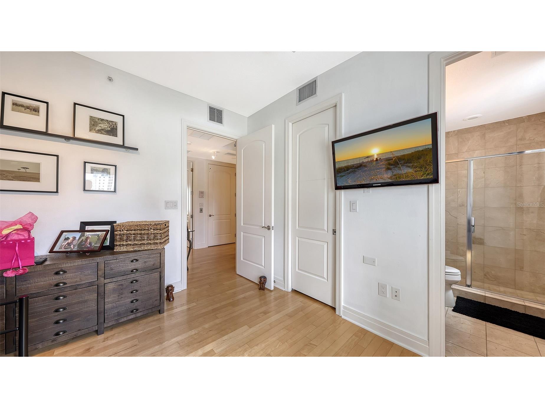 235 Cocoanut Avenue #128E Sarasota FL 34236 A4691017 image30