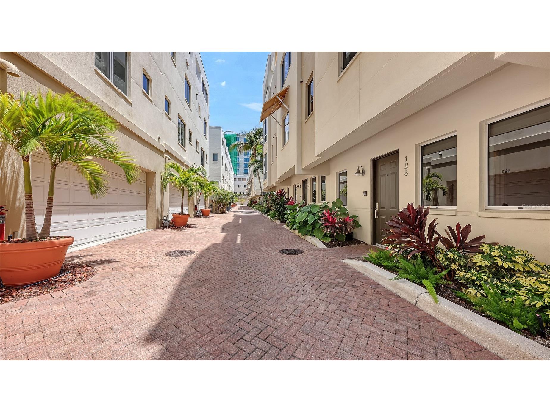 235 Cocoanut Avenue #128E Sarasota FL 34236 A4691017 image4