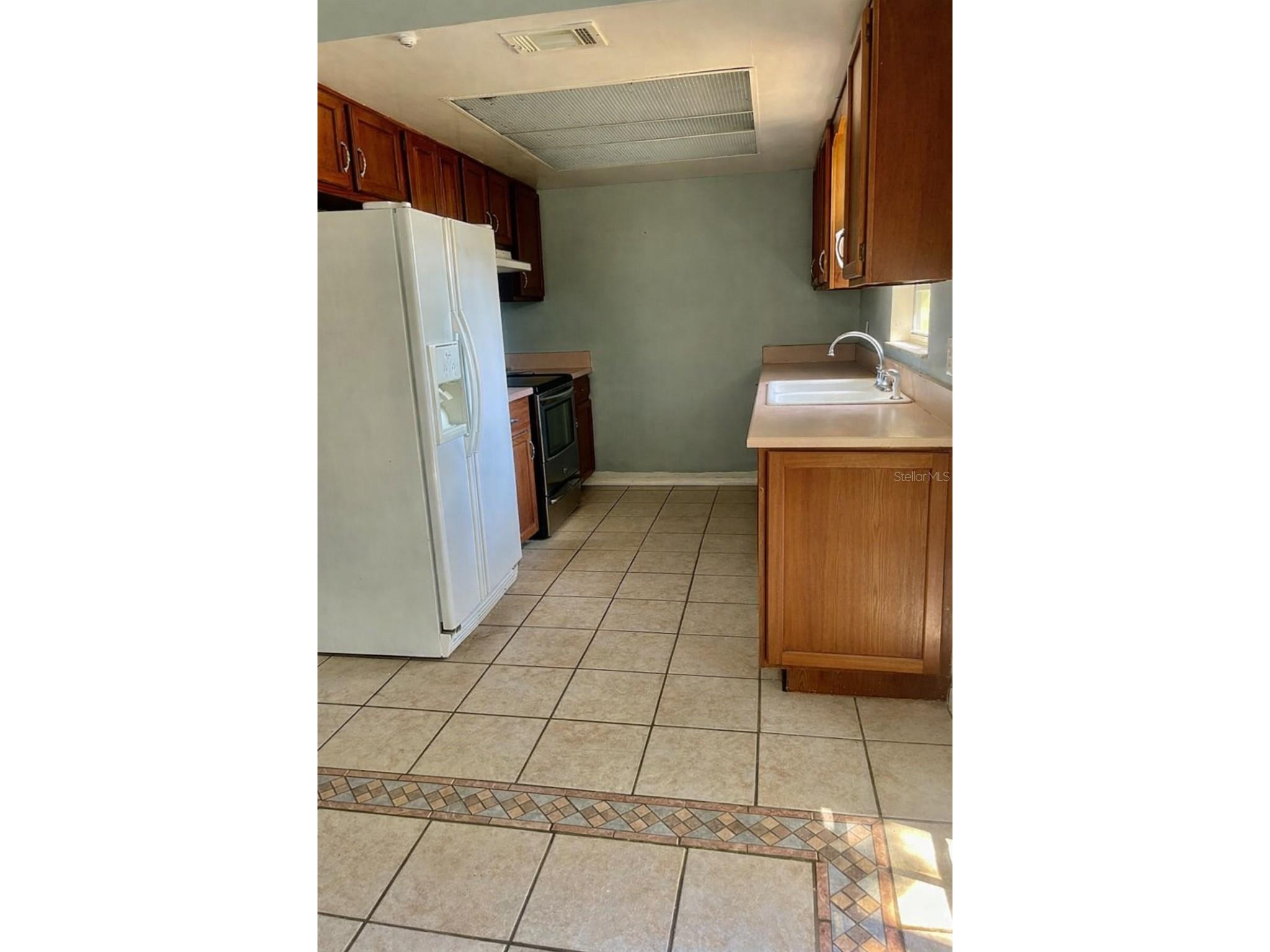 235 Crabtree Avenue Orlando FL 32835 O6380853 image3