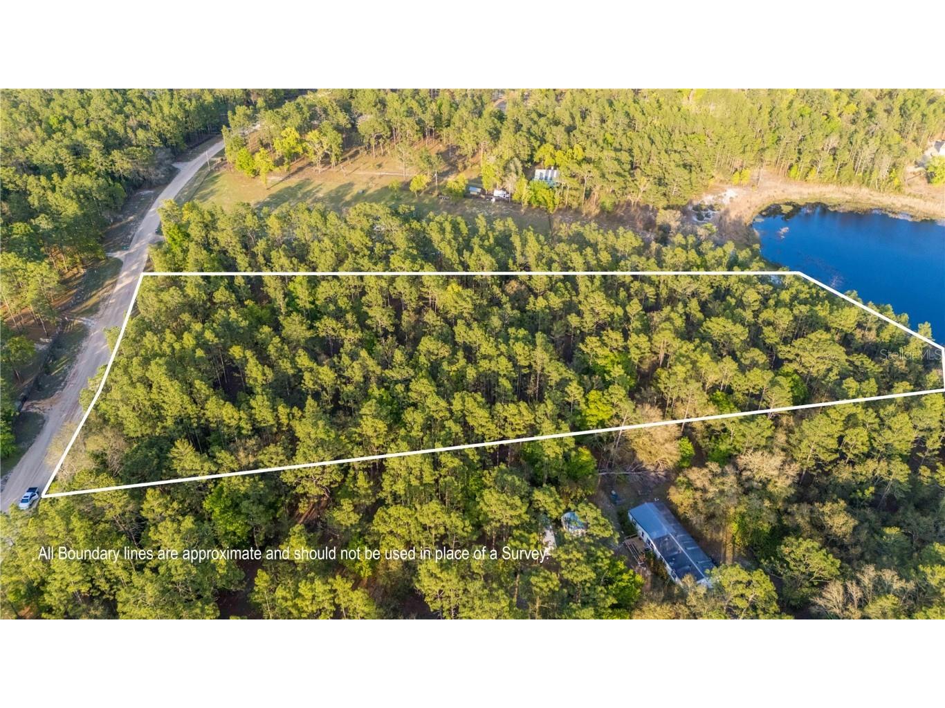 235 Cue Lake Drive Hawthorne FL 32640 - CUE LAKE FC301472 image1