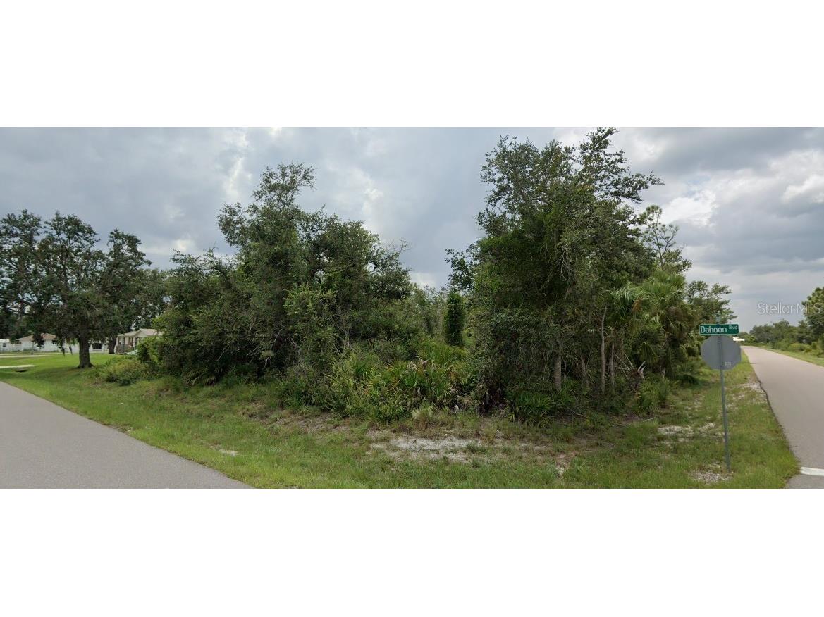 235 Dahoon Boulevard Punta Gorda FL 33982 C7505238 image4