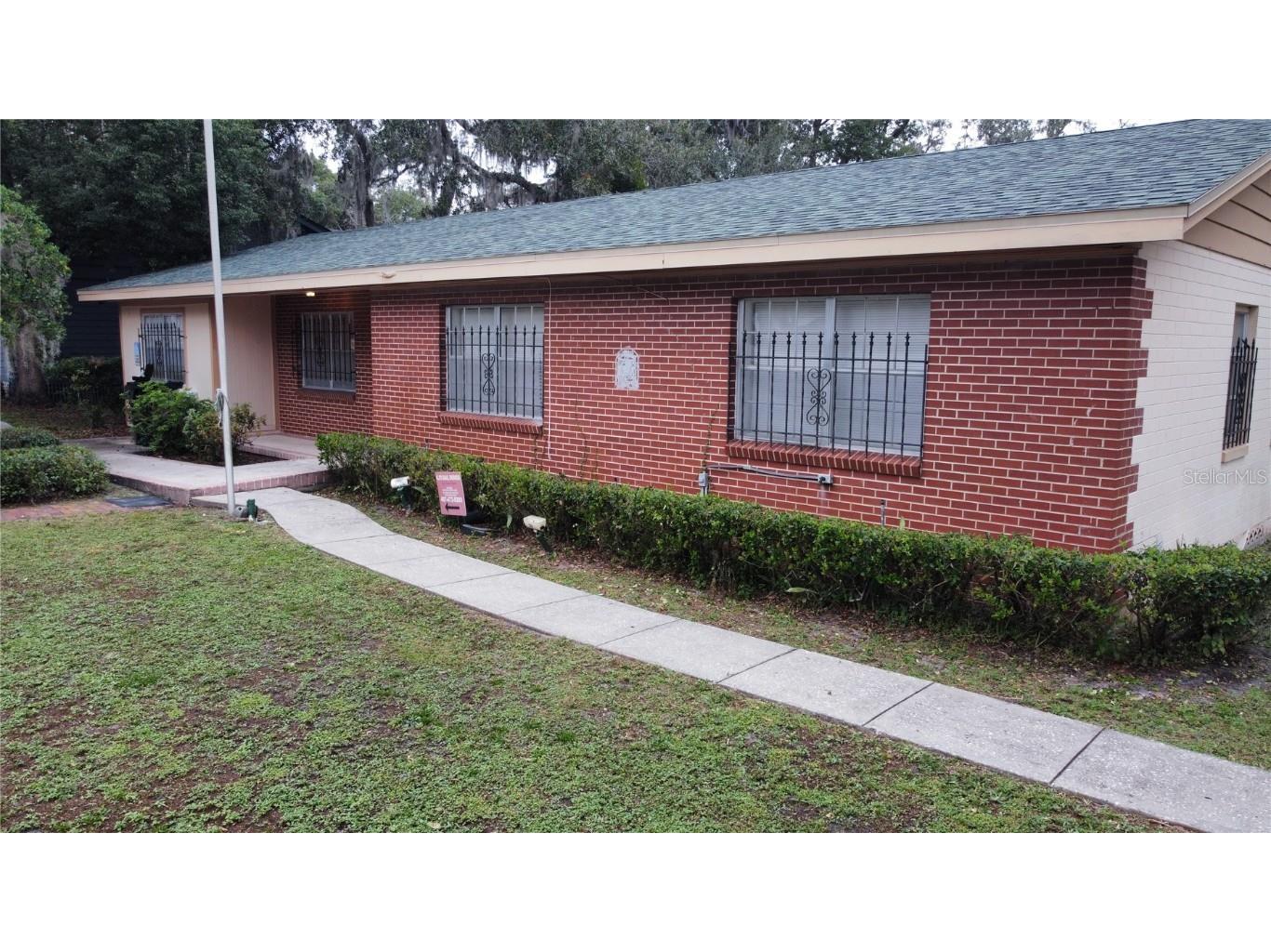 235 E 5th Street Apopka FL 32703 O6076923 image1