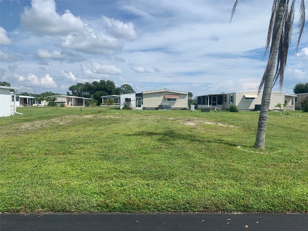 235 Estrada North Port FL 34287 TB8303059 image1