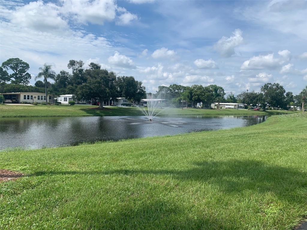 235 Estrada North Port FL 34287 TB8303059 image4