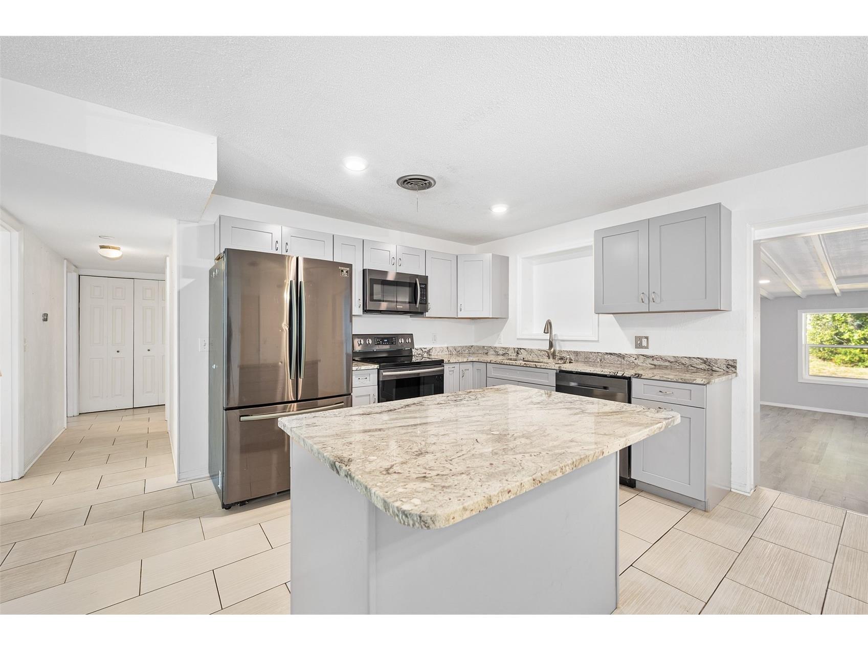 235 Greenwood Avenue Ormond Beach FL 32174 V4946326 image7