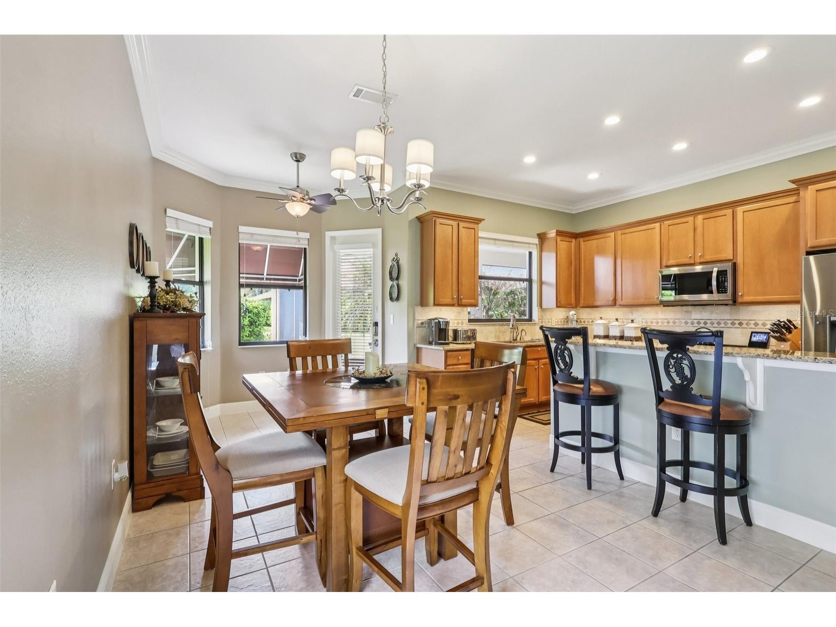 235 Indian Wells Avenue Kissimmee FL 34759 O6392454 image3