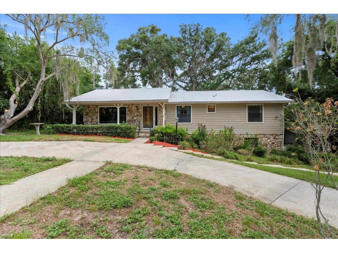 235 Kincaid Avenue Deland FL 32724 V4936491 image1