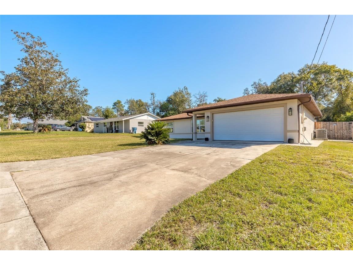 235 Lancaster Avenue Orange City FL 32763 V4945373 image3