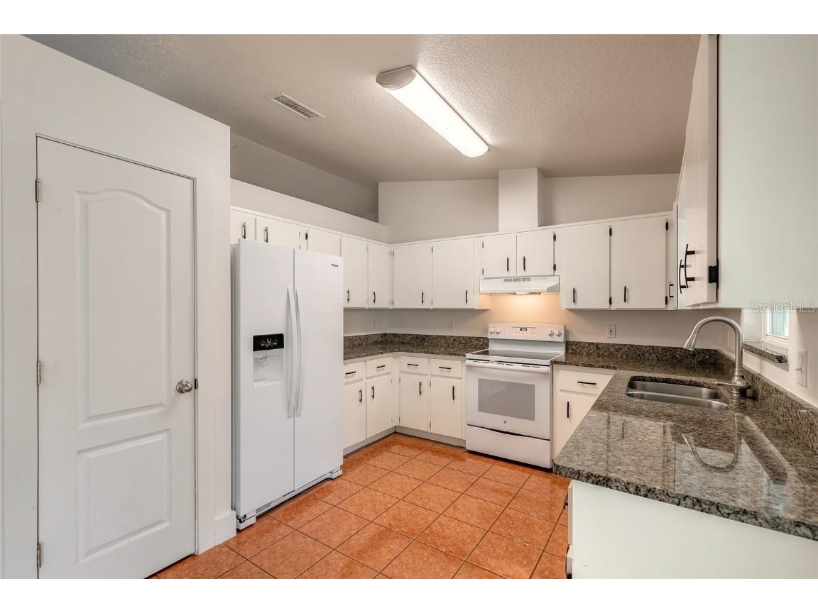 235 Lancaster Avenue Orange City FL 32763 V4945373 image8