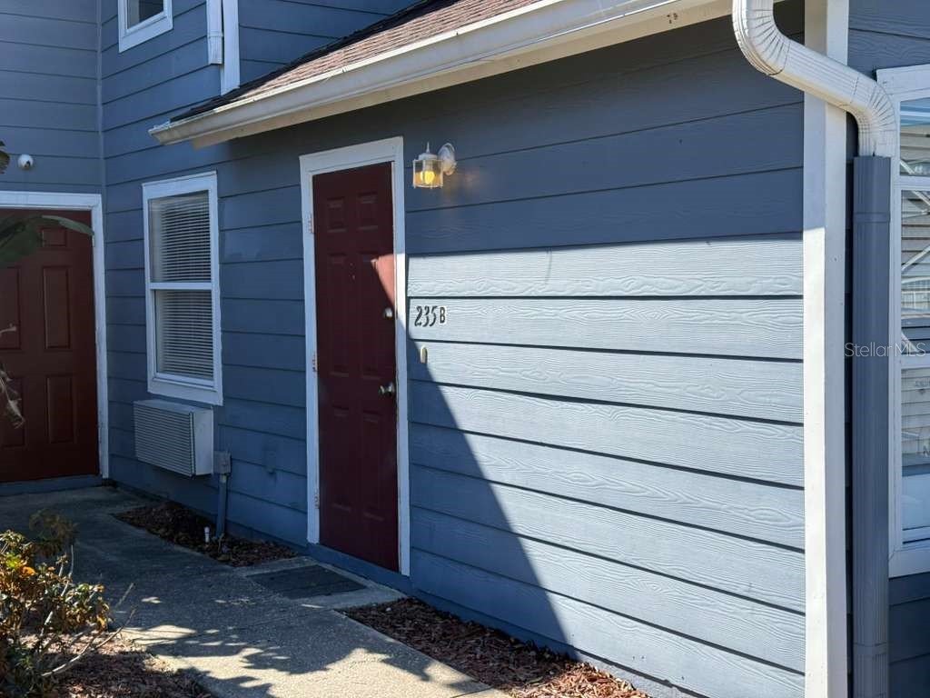 235 Mango Drive #B Davenport FL 33897 S5142078 image2
