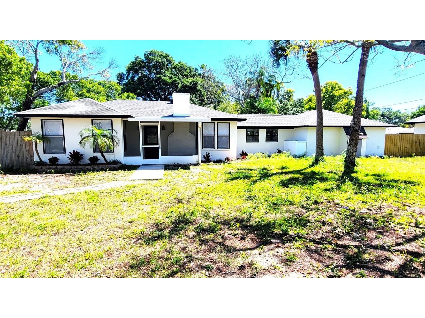 235 Milwaukee Avenue Dunedin FL 34698 U8236573 image1