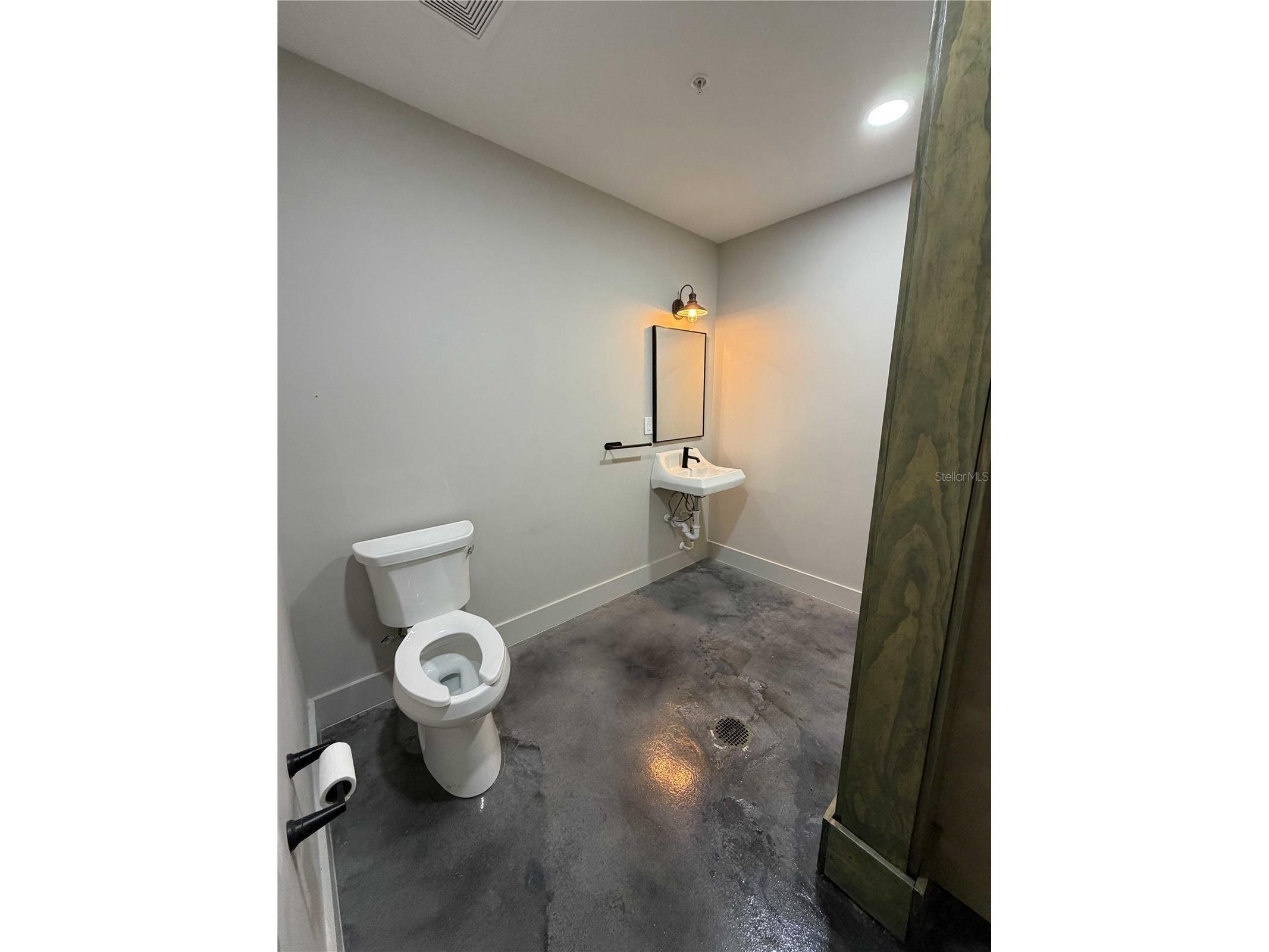 235 NE Watula Avenue Ocala FL 34470 OM725750 image12