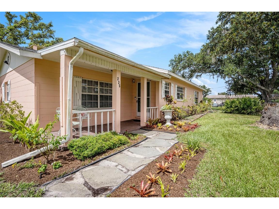 235 Old Welcome Road Lithia FL 33547 TB8398872 image1