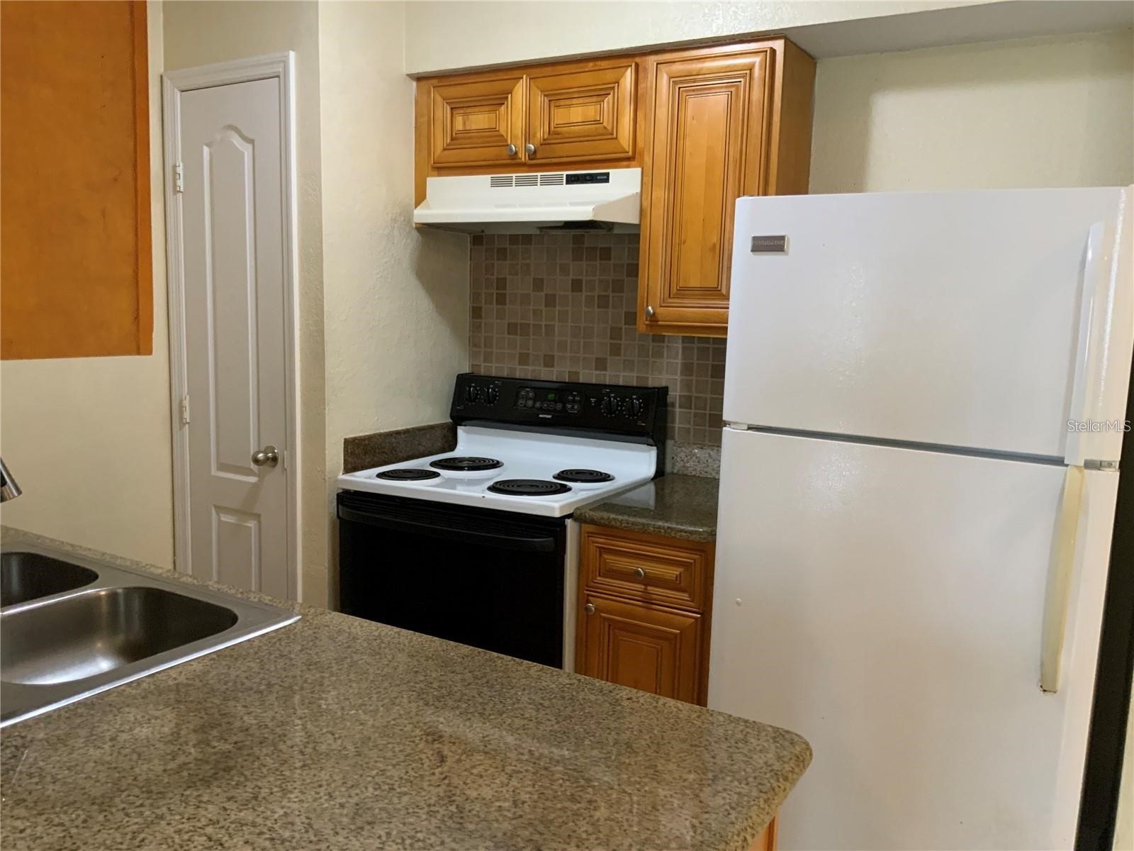 235 Red Maple Place #235 Brandon FL 33510 TB8518031 image6