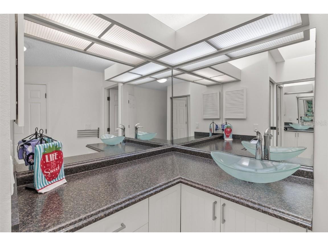 235 Southampton Lane #276 Venice FL 34293 C7492395 image19