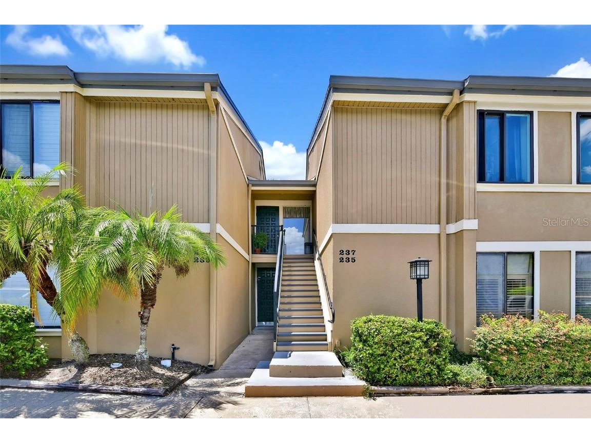 235 W Lake Faith Drive #212 Maitland FL 32751 O6133840 image1