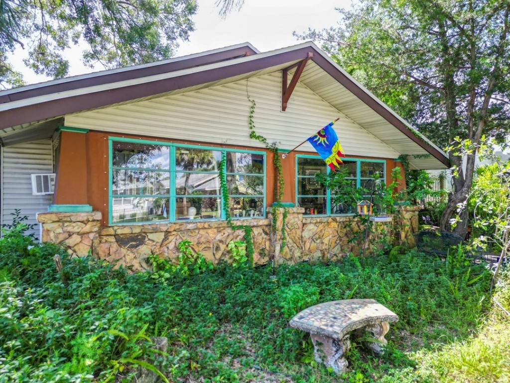 2350 2nd Avenue N Saint Petersburg FL 33713 U8216567 image1