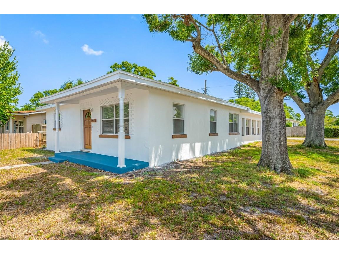 2350 38th Avenue N Saint Petersburg FL 33713 TB8378351 image1