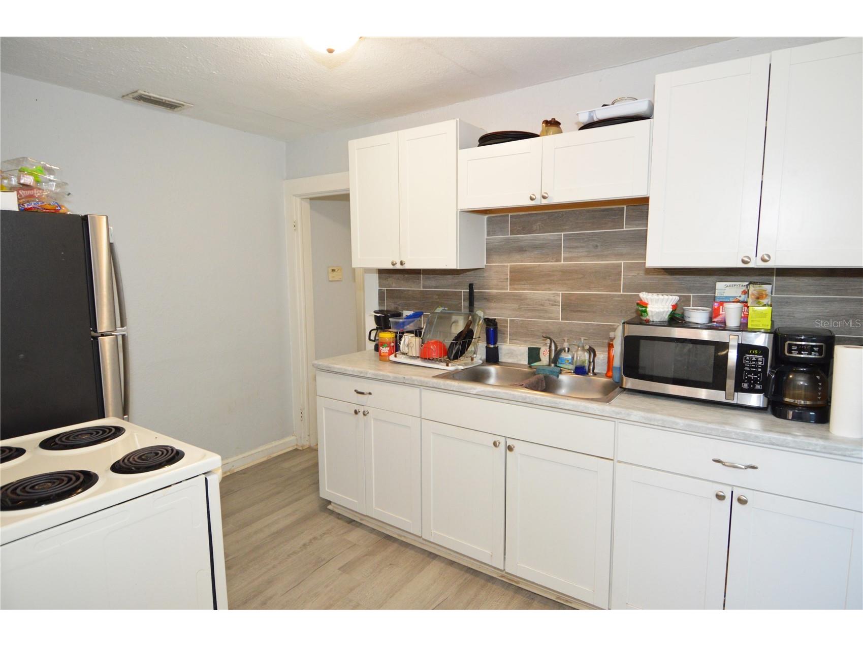2351 25th Avenue S Saint Petersburg FL 33712 TB8493803 image7