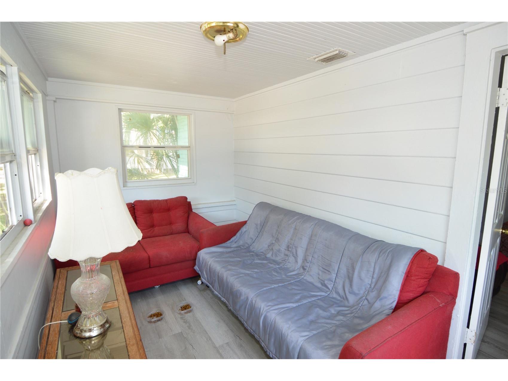 2351 25th Avenue S Saint Petersburg FL 33712 TB8493803 image9