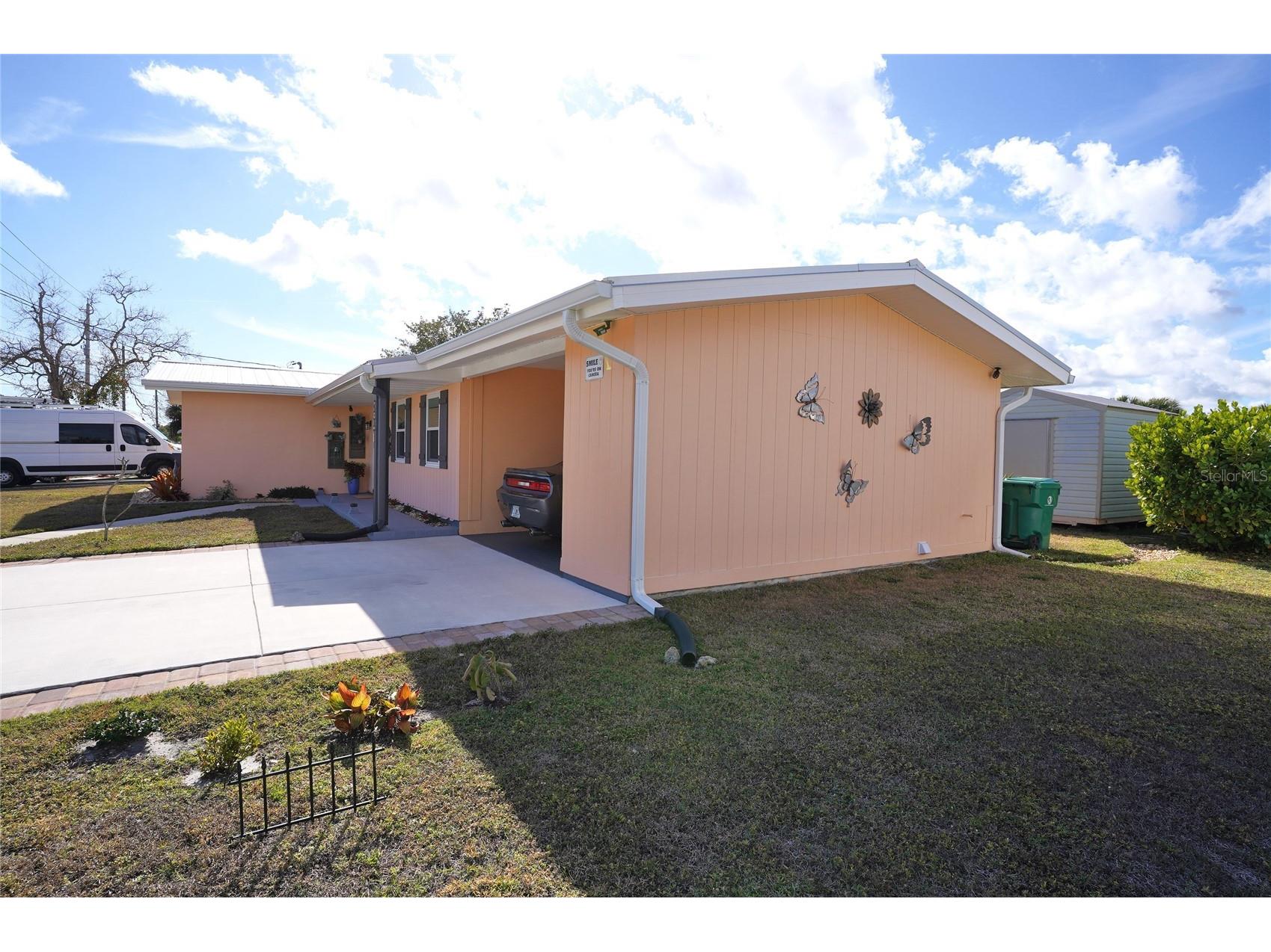 2351 Easy Street Port Charlotte FL 33952 C7519646 image3