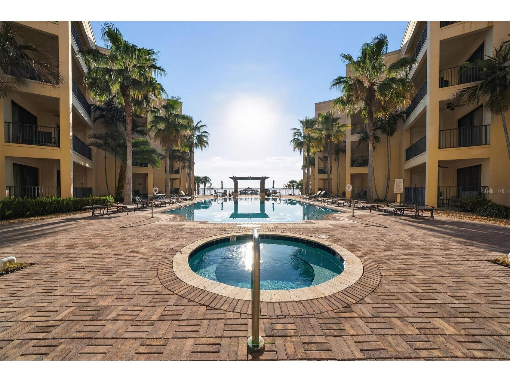 2351 Lakeview Drive #302 Sebring FL 33870 O6383291 image1