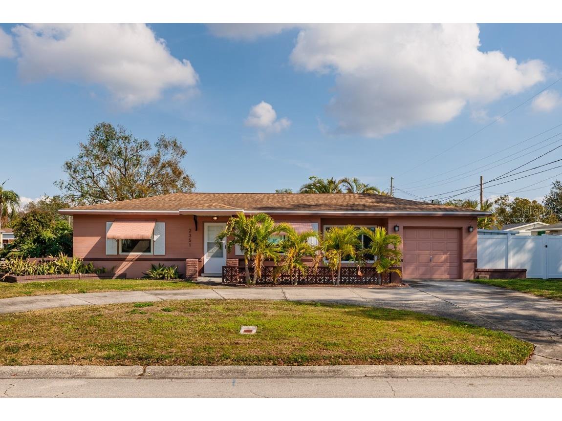 2351 Leslee Lake Drive N Saint Petersburg FL 33713 TB8345847 image1