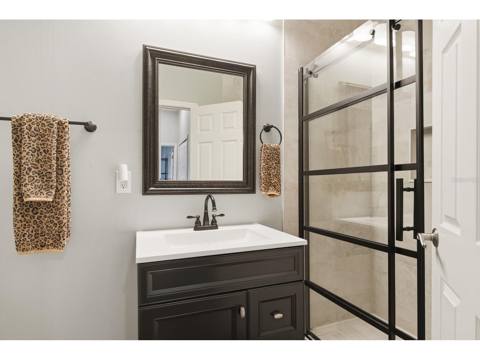 2351 NE Coachman Road Clearwater FL 33765 TB8485243 image32