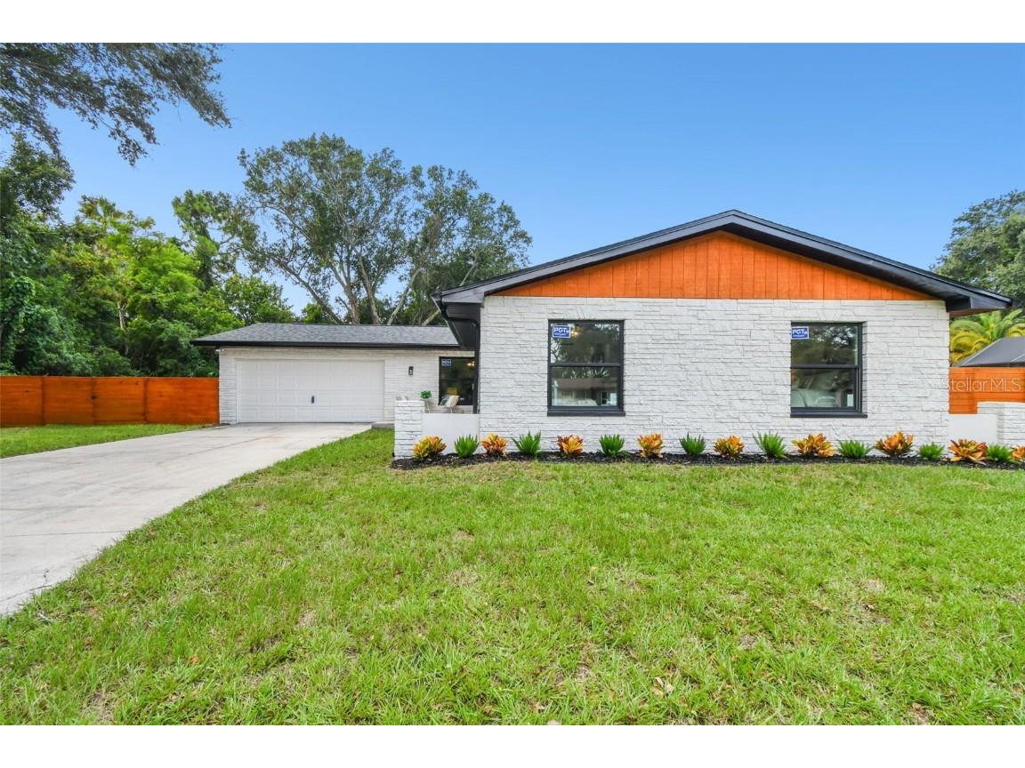 2351 Wilshire Drive Dunedin FL 34698 U8252904 image1