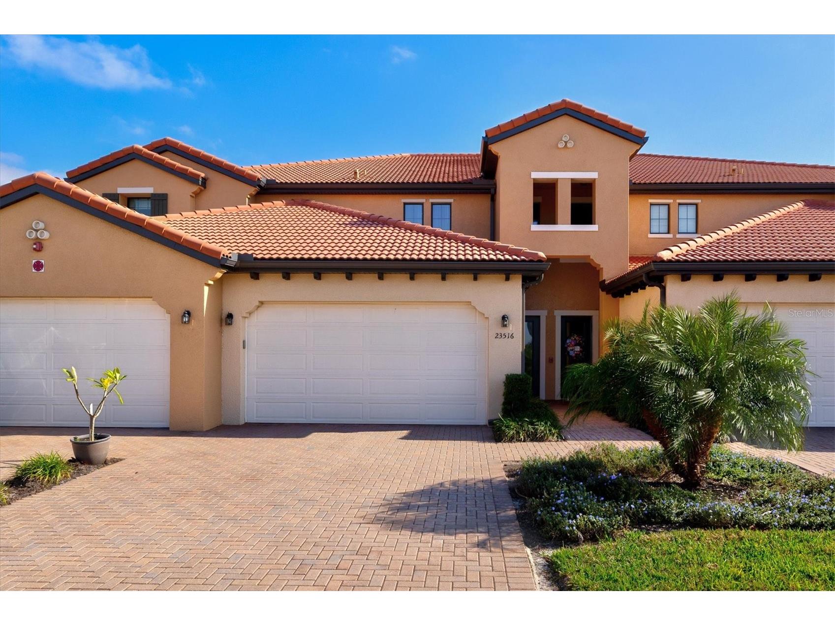 23516 Awabuki Drive #201 Venice FL 34293 N6142603 image1