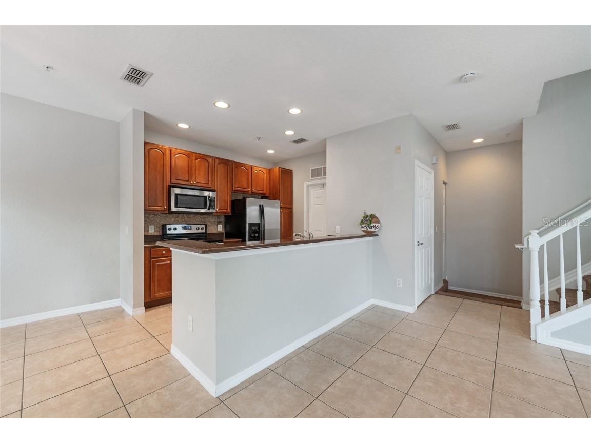 2352 Grand Central Parkway #10 Orlando FL 32839 O6338144 image8