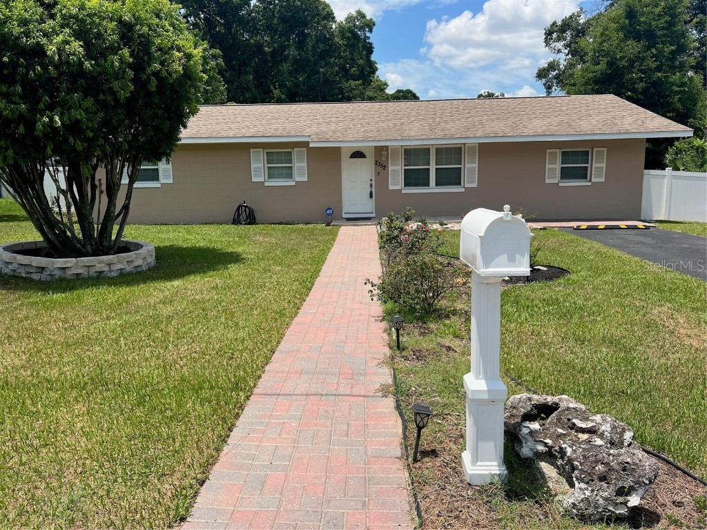 2352 NE 16th Avenue Ocala FL 34470 OM676854 image1