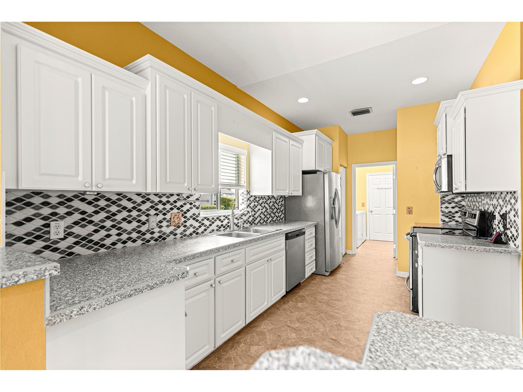 2352 NW 58th Terrace Ocala FL 34482 OM719466 image23