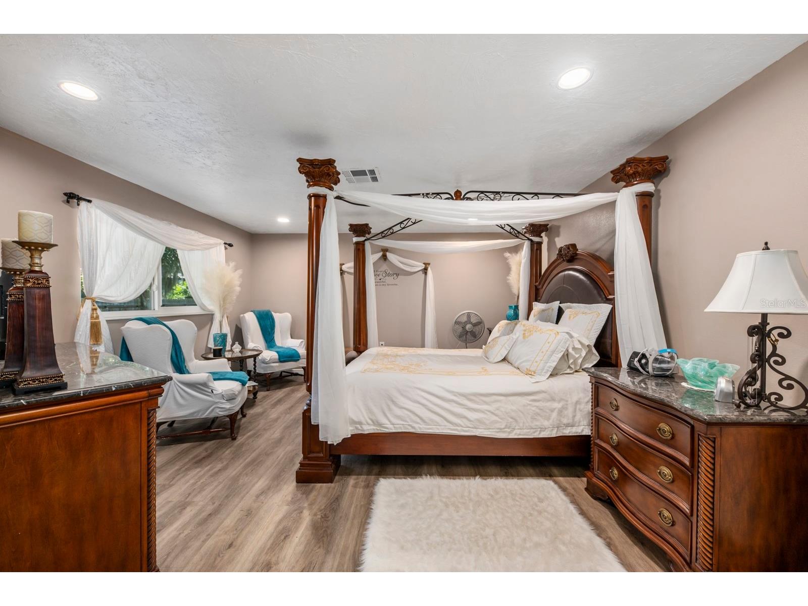 2352 Palm Terrace Sarasota FL 34231 A4692941 image25