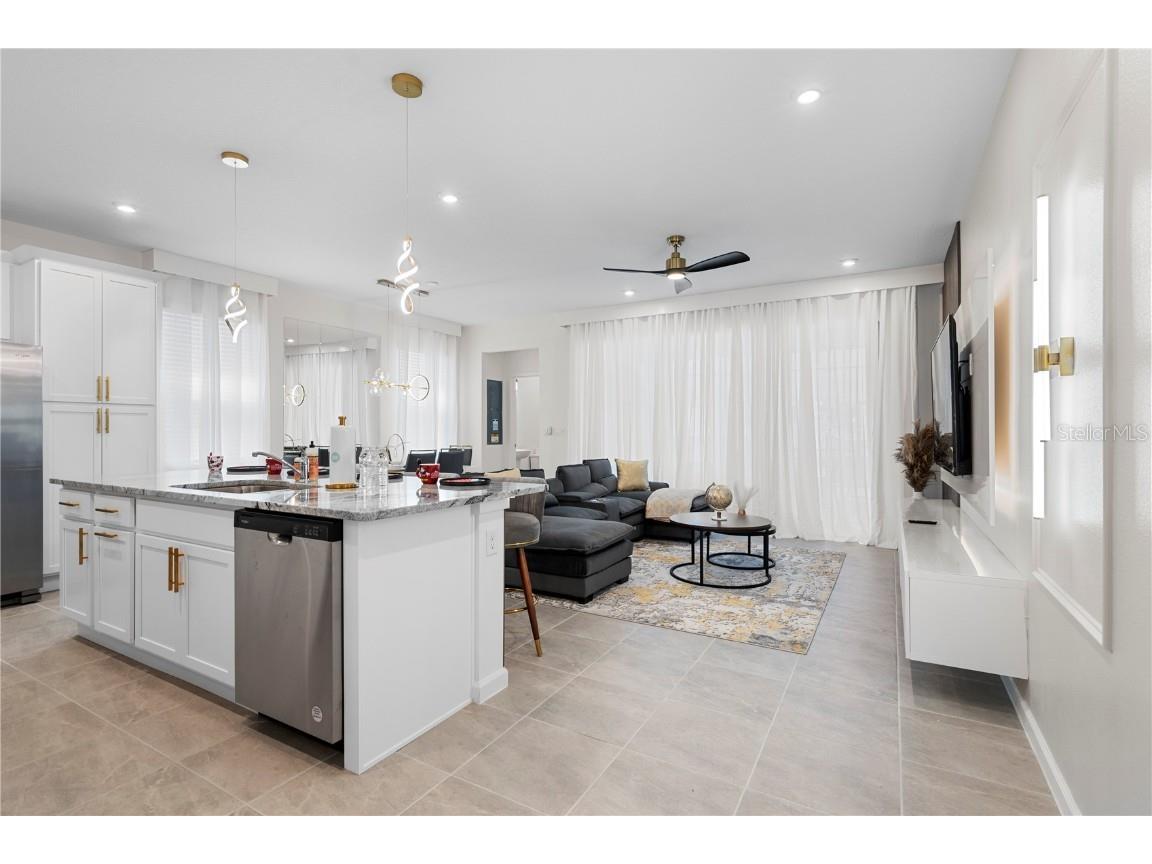 2352 Zaballina Place Kissimmee FL 34747 O6293980 image1