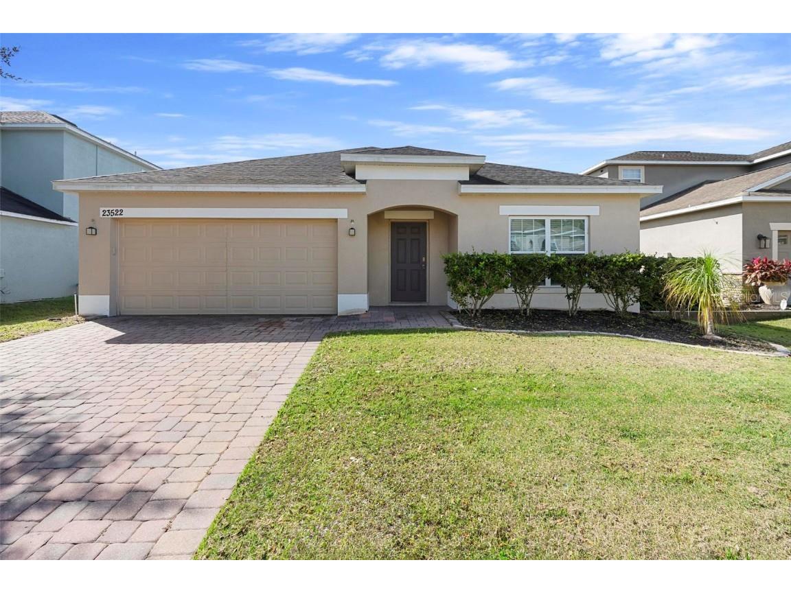 23522 Companero Drive Sorrento FL 32776 V4939415 image1