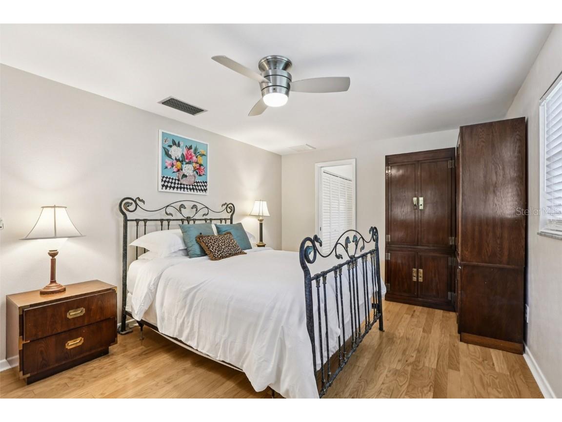 2353 Demaret Drive Dunedin FL 34698 TB8436831 image14