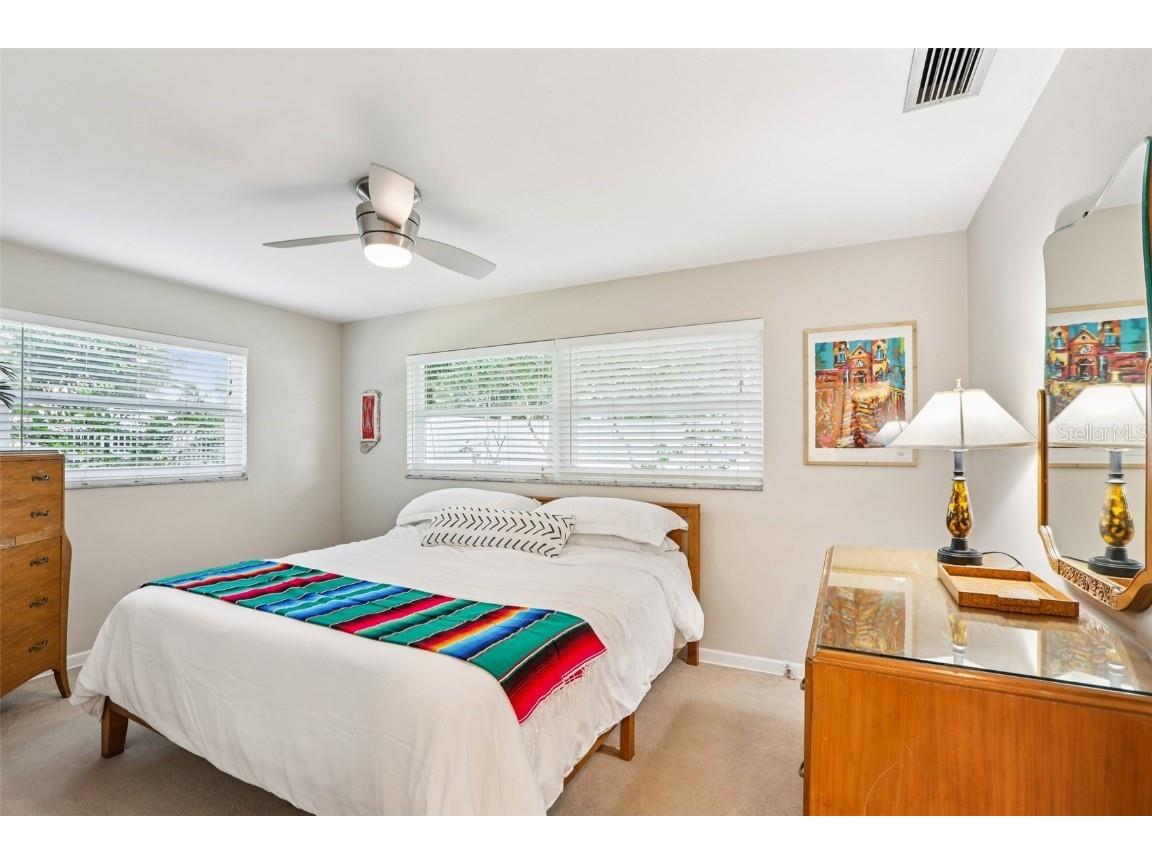 2353 Demaret Drive Dunedin FL 34698 TB8436831 image20