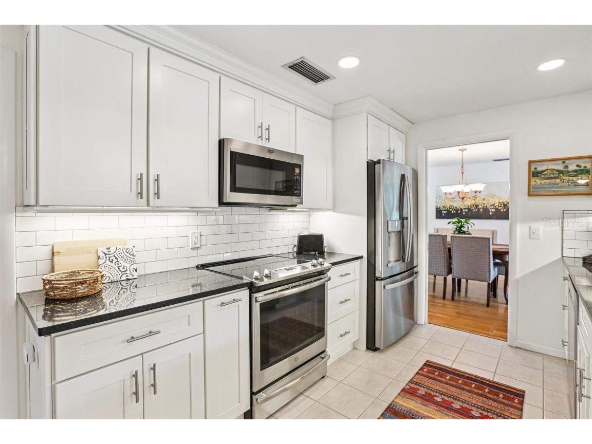 2353 Demaret Drive Dunedin FL 34698 TB8436831 image9