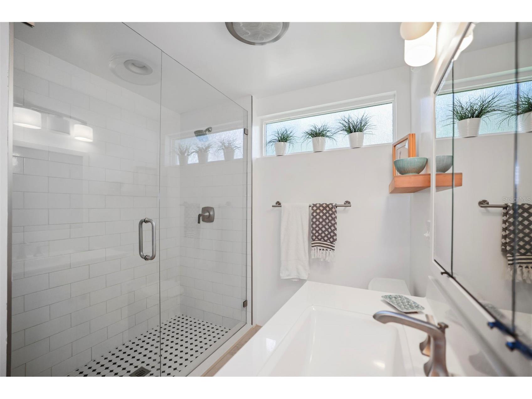 2353 Demaret Drive Dunedin FL 34698 TB8481635 image38