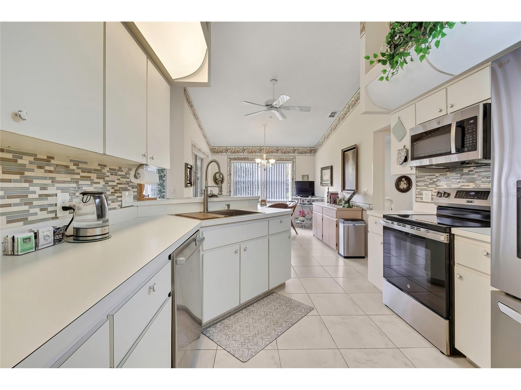 2353 Summercrest Lane Spring Hill FL 34606 TB8490369 image13